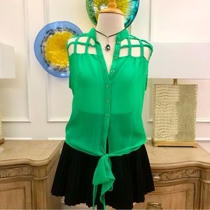 Rue21 gorgeous green semisheer lattice work tank top